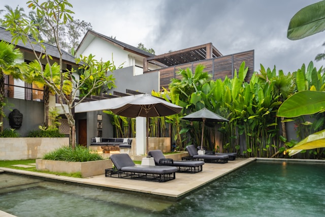 7 Material Terbaik untuk Villa di Bali agar Tahan Lama dan Estetik