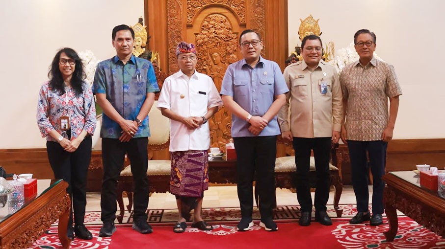 Bule dan Investor Lokal Curhat, Wamen Investasi Bongkar Borok Perizinan Bali yang Bikin Darah Tinggi! Mau Cuan Malah Zonk?