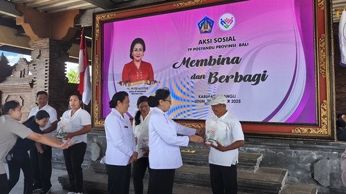 Songan A Level Up: Aksi Nyata Tim Pembina Posyandu Kintamani Sulap Lingkungan Makin Bersih dan Sehat