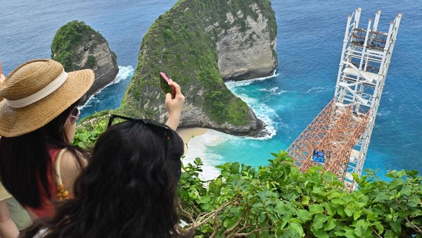 Wah Parah Sih! Proyek Lift Kaca Rp 200 Miliar di Kelingking Fix Wajib Dibongkar Total
